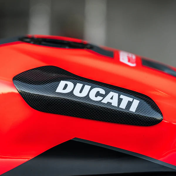 Protección de tanque de carbono Protectores WorldSSP Feel Racing Ducati Panigale V2 955 (20-24) FR.495.115.C 