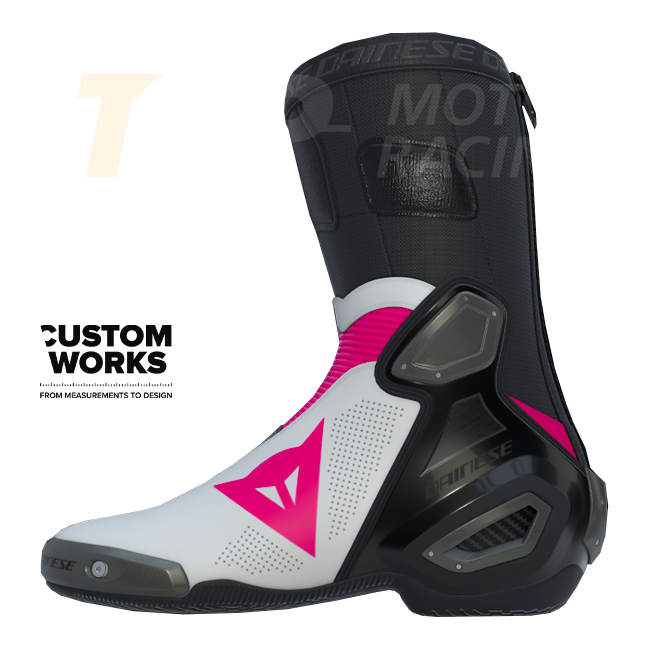 Botas de motocicleta de carreras y carretera Dainese Axial 2 Air | Hombre | Fuxia / Blanco | Custom Works 