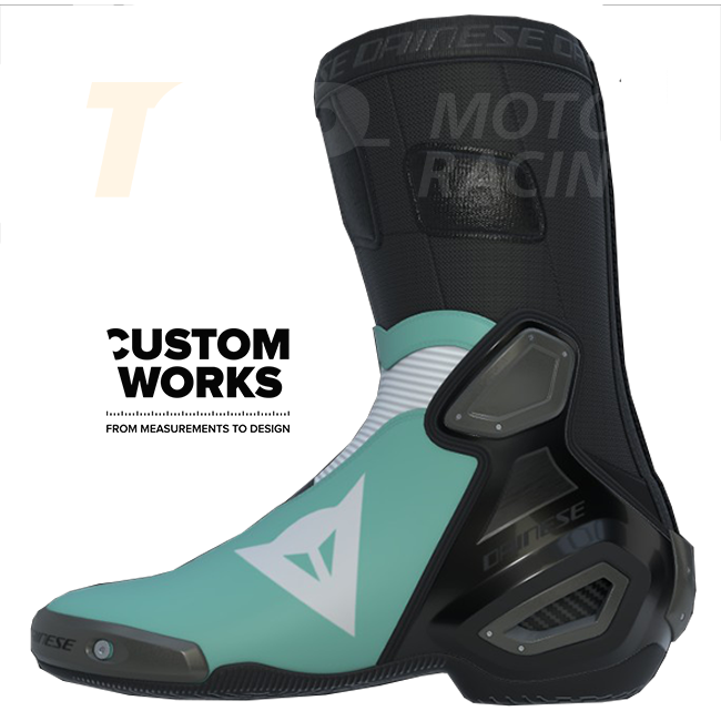 Botas de moto de carreras y carretera Dainese Axial 2 | Hombre | Azul mar de Cerdeña / Blanco | Custom Works 