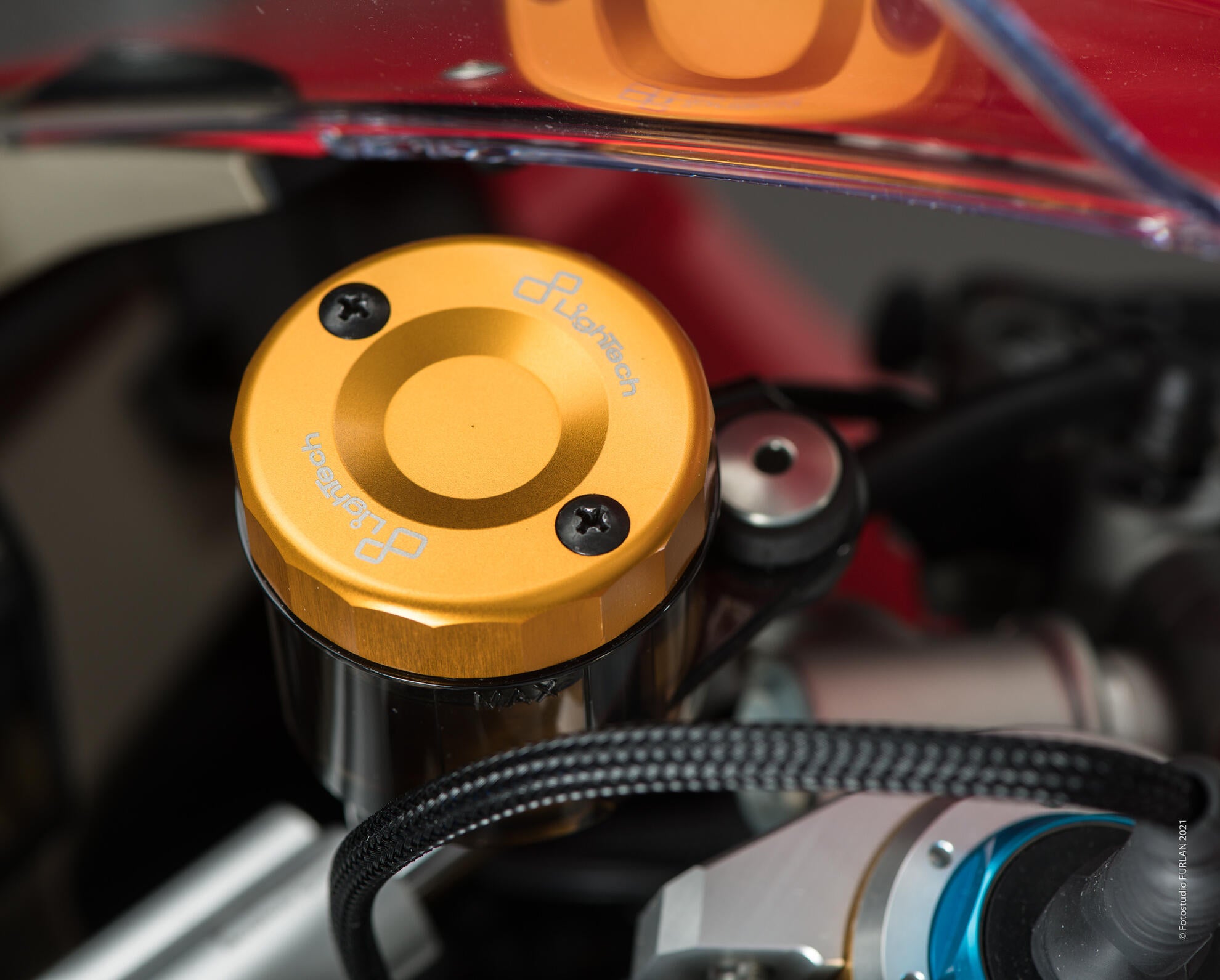 Tapa del depósito de expansión delantero LighTech Ducati Panigale 959 (16-19) FBC04 