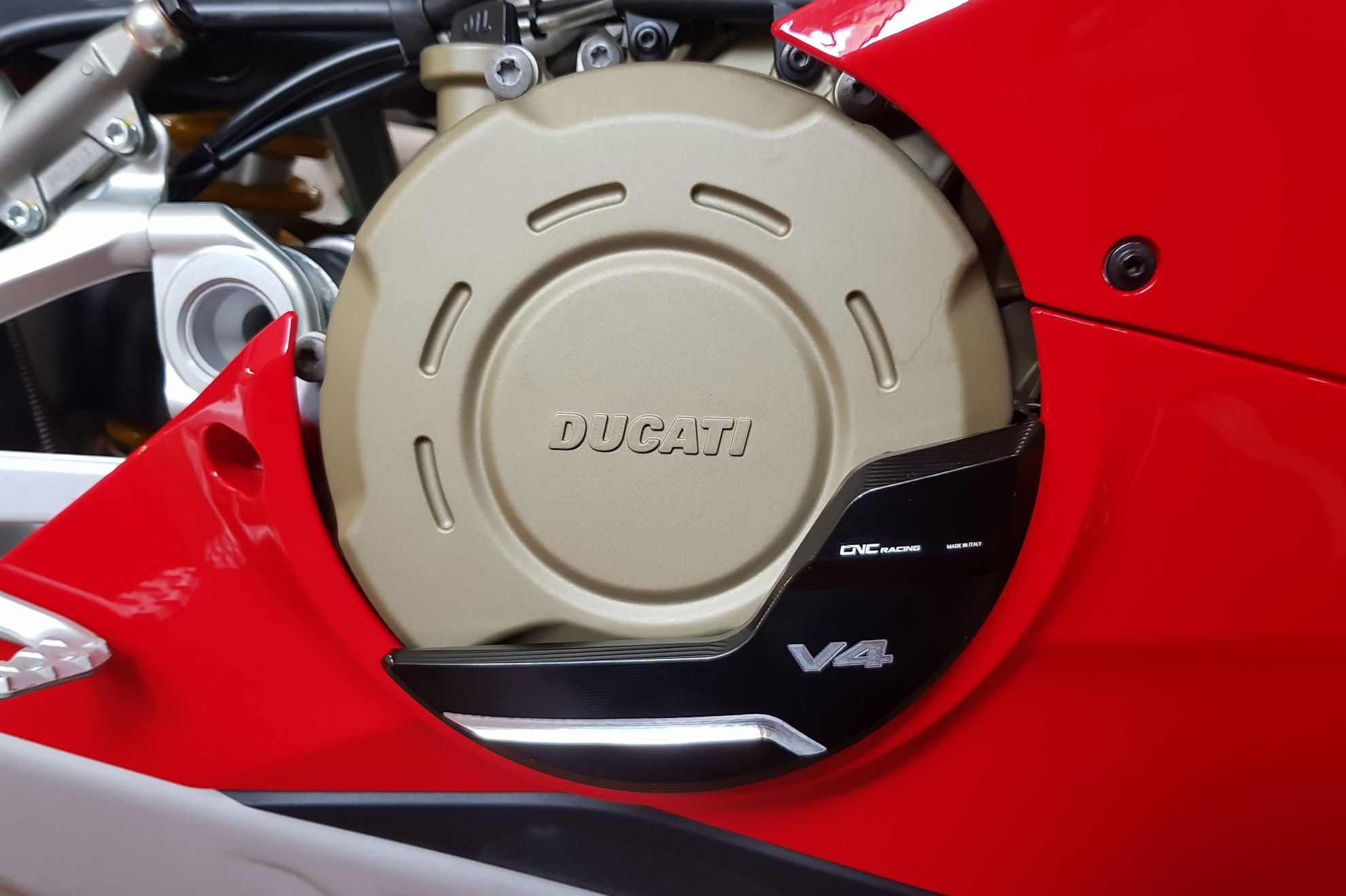 Protector de embrague de aluminio cubierta de protección CNC Racing Ducati Panigale V4/S (2025) PR310 