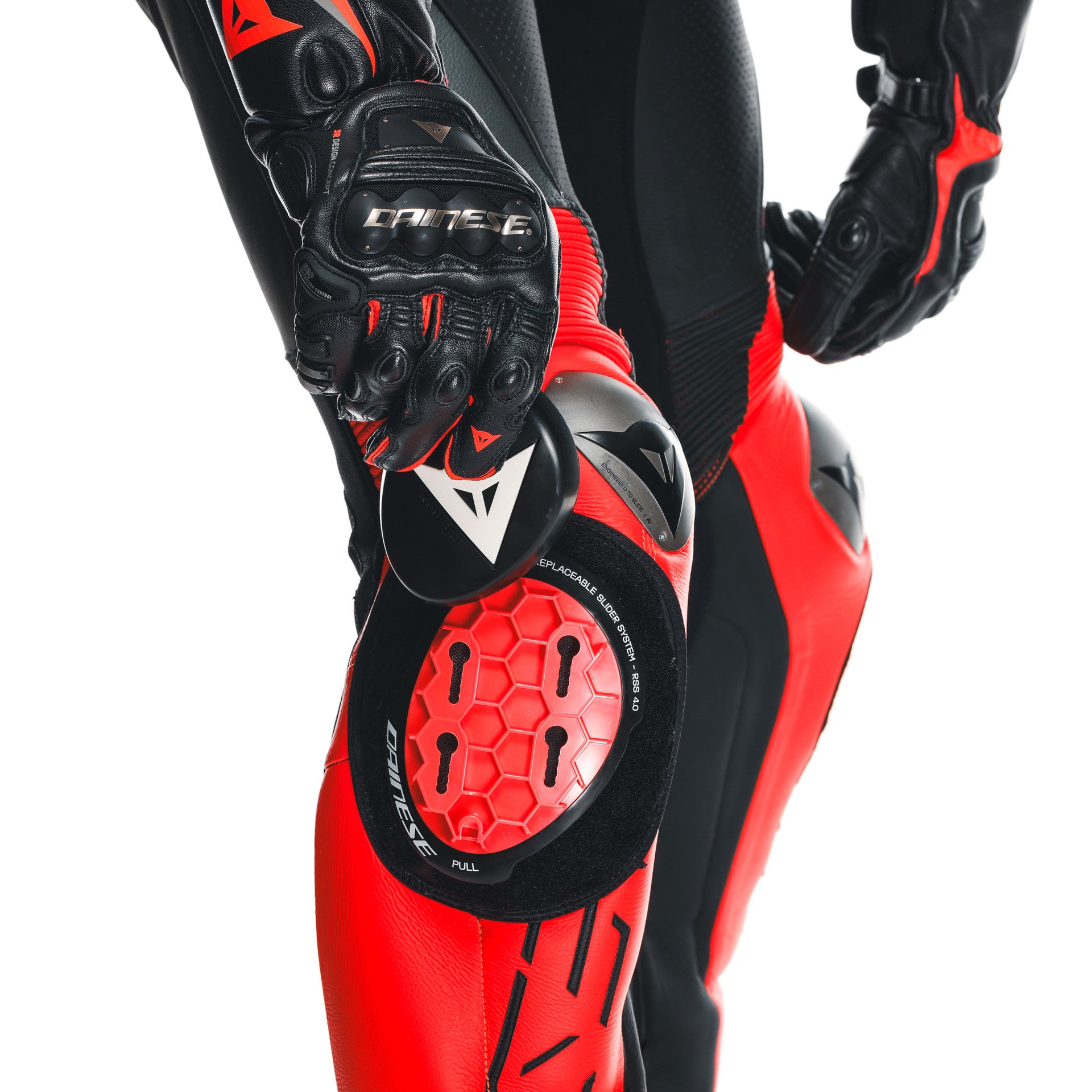 Dainese Audax D-ZIP traje de cuero de una pieza – Mono de carrera perforado | Hombres | Negro/Rojo 