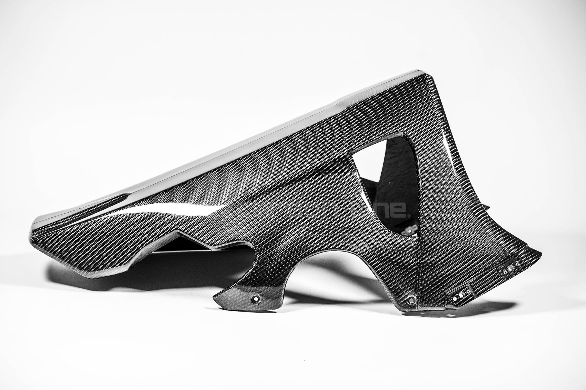 Spoiler de bicho 200g AP Carbon Line Yamaha YZF-R1/M RN65 (20-25) 