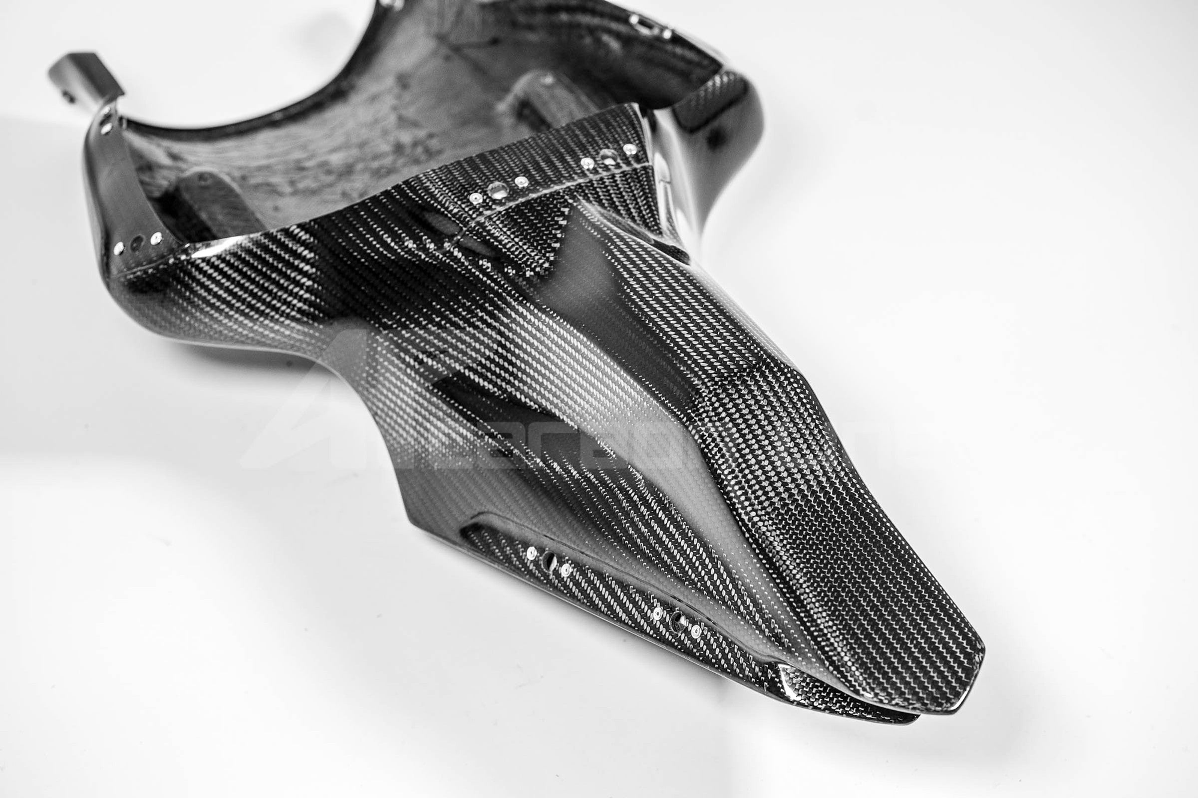 Carenado trasero 200 g AP Carbon Line Yamaha YZF-R1/M RN65 (20-26) 