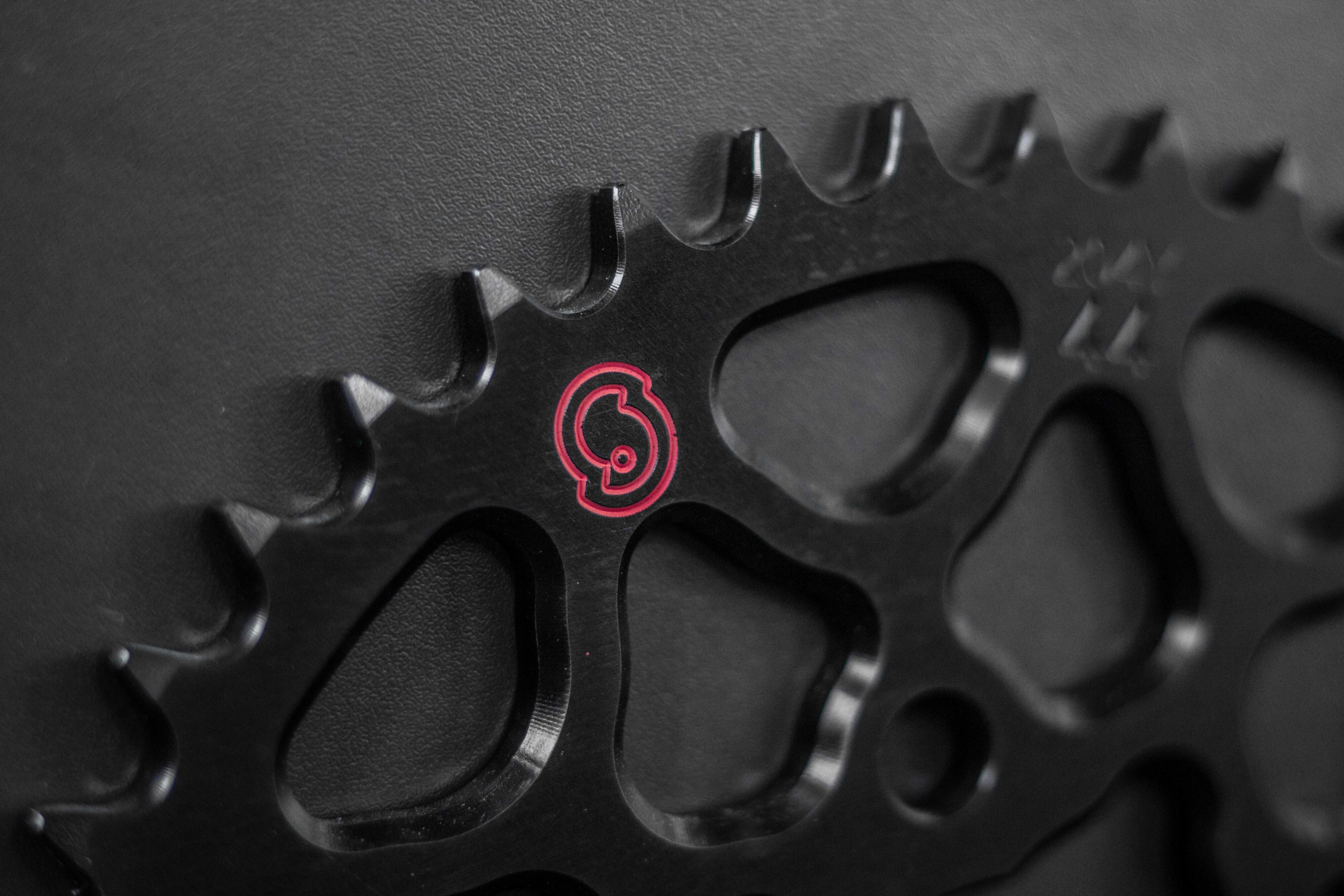 Sitta GP Rueda de cadena de aluminio BMW HP Schmiederad HP4 y HP4 Race (204Y-HR20GP) – 37-47 dientes, 520 división 