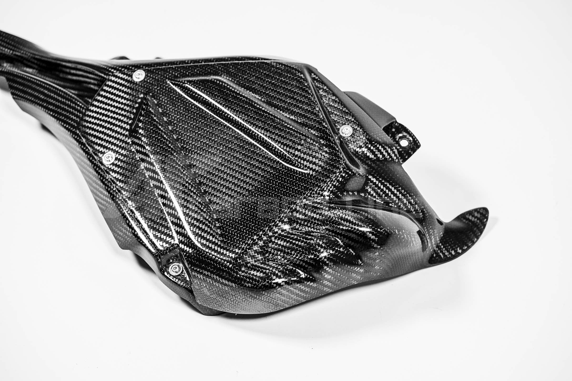 Cubierta de ECU con canal de refrigeración 200g AP Carbon Line Yamaha YZF-R1/M RN65 (20-25) 