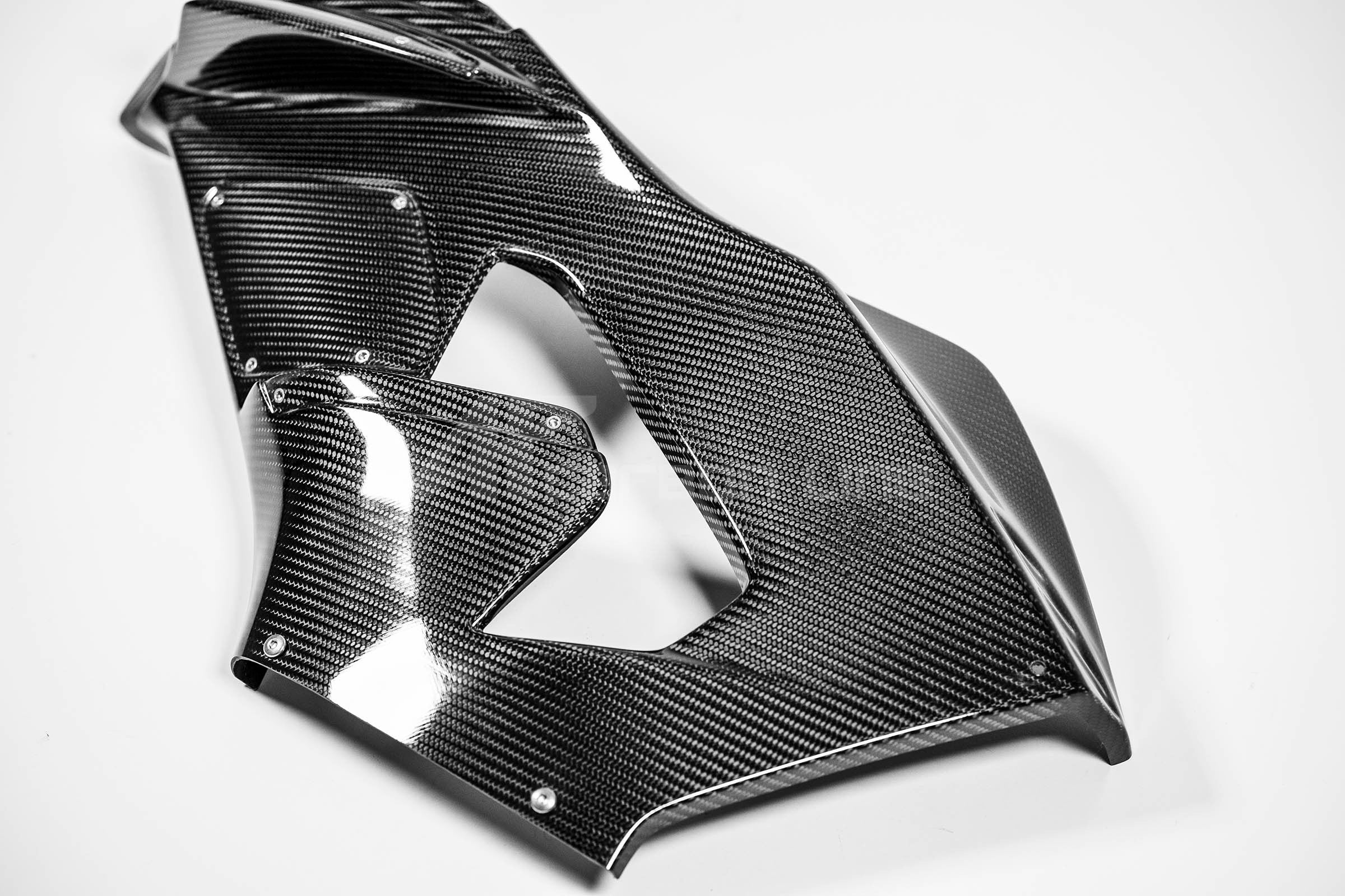 Panel lateral izquierdo 200g AP Carbon Line Honda CBR 1000 RR-R SC82 (20-23) 